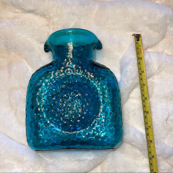 Turquoise blue glass pitcher - Picture 3 of 4